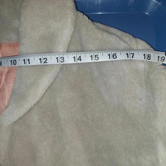 Vintage Ollegro Gray Faux Fur Coat Jacket Size Medium.  - Picture 10 of 12